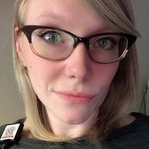 Meet your Posher, Lacie